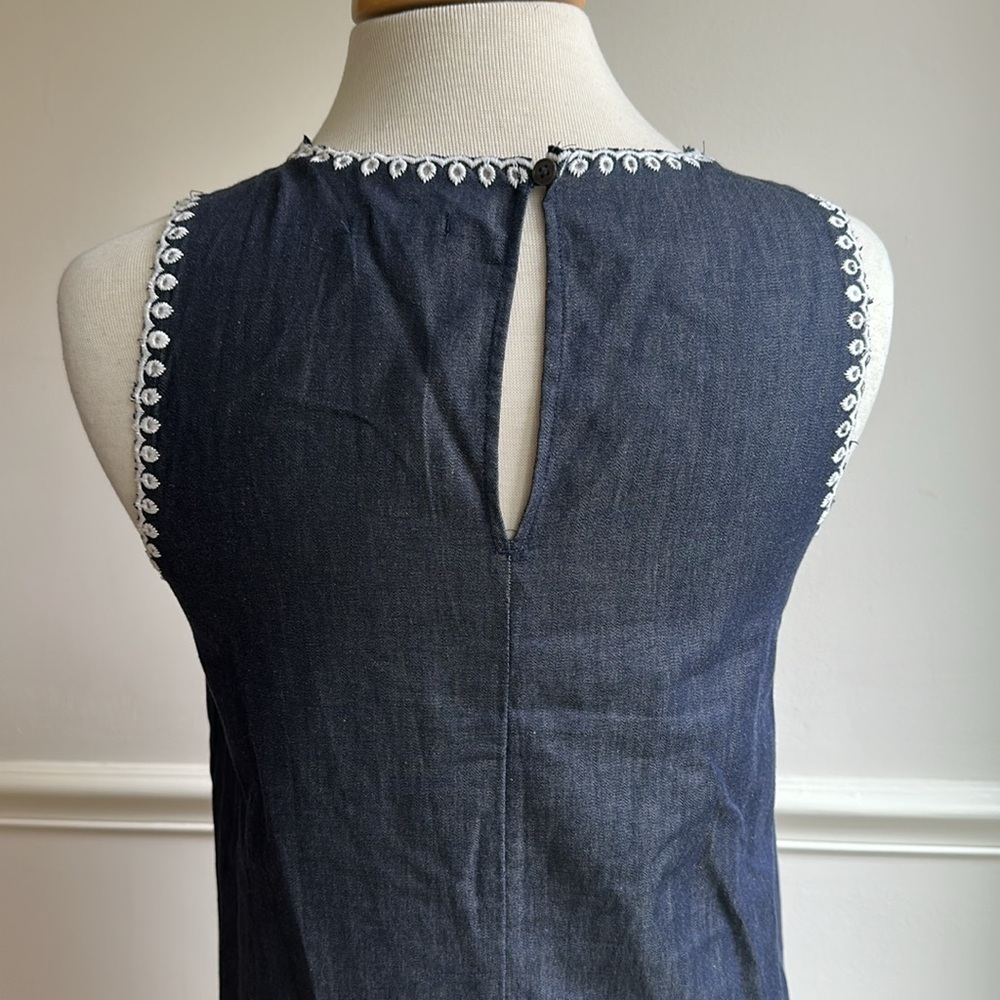 Ann Taylor Embroidered Sleeveless Shift Dress Floral Chambray Size 0 EUC - Picture 5 of 8